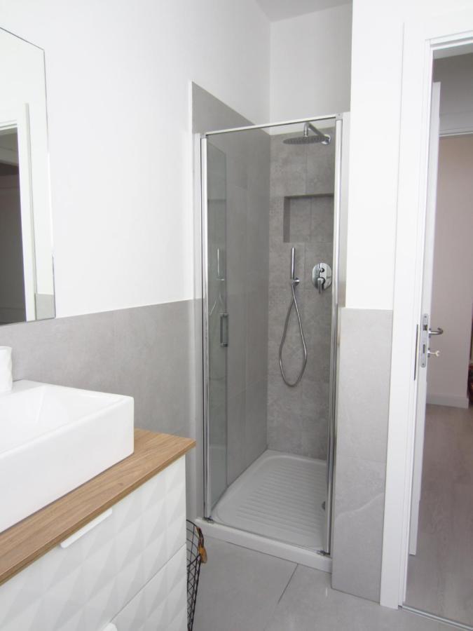 Happy Whale Apartment Rimini Exterior photo