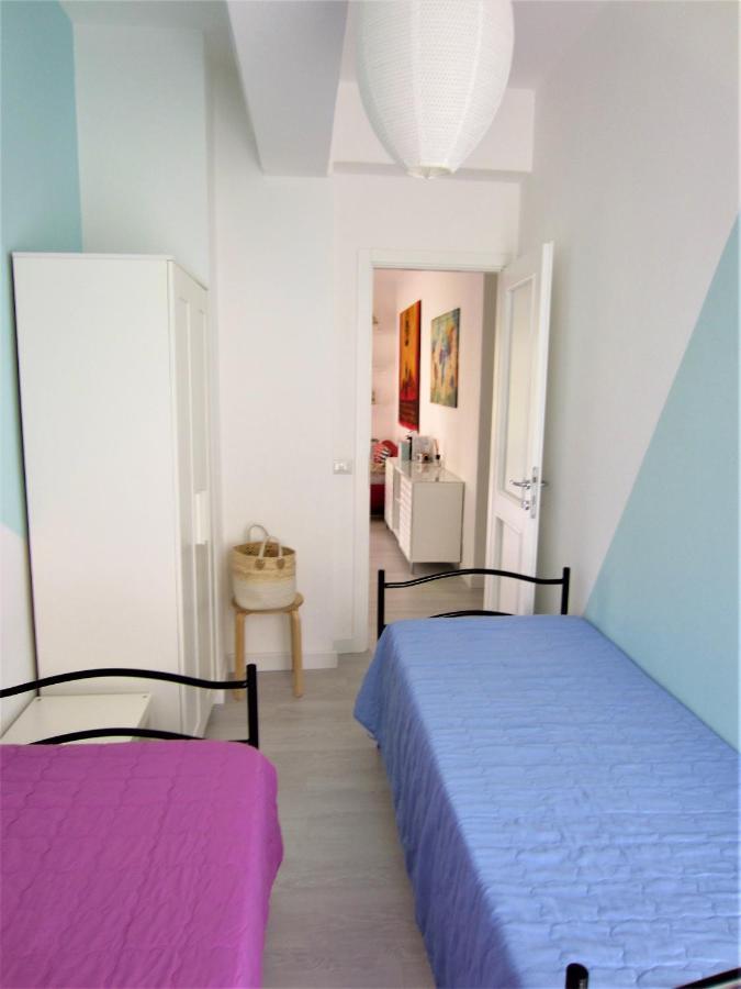 Happy Whale Apartment Rimini Exterior photo